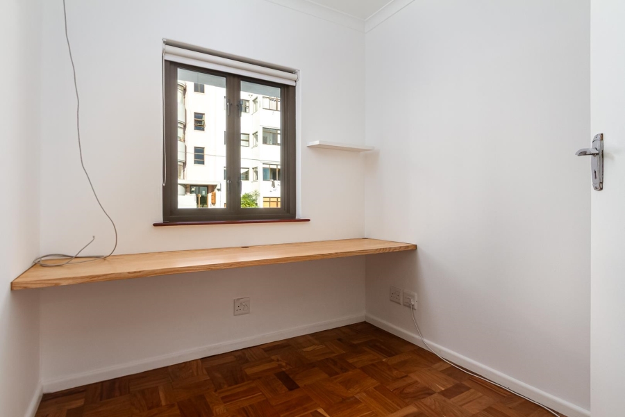 To Let 3 Bedroom Property for Rent in Sea Point Western Cape